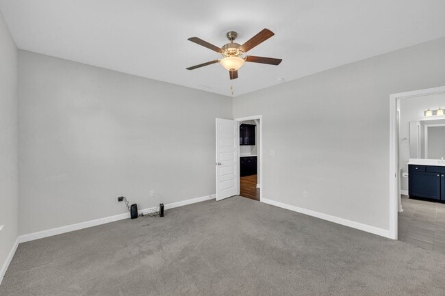 Building Photo - Four Bedroom + Loft Dream Home in Youngsville