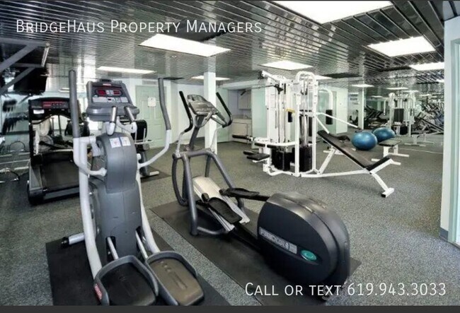 Building Photo - 655 Columbia St