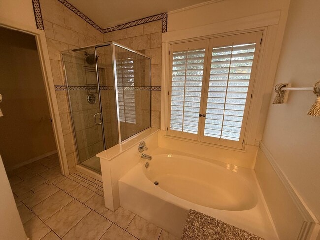 Building Photo - 3012 E Hermosa Vista Dr