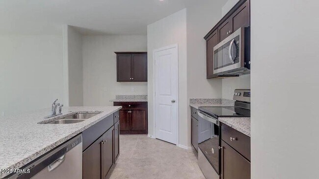 Building Photo - 24419 W Jones Ave