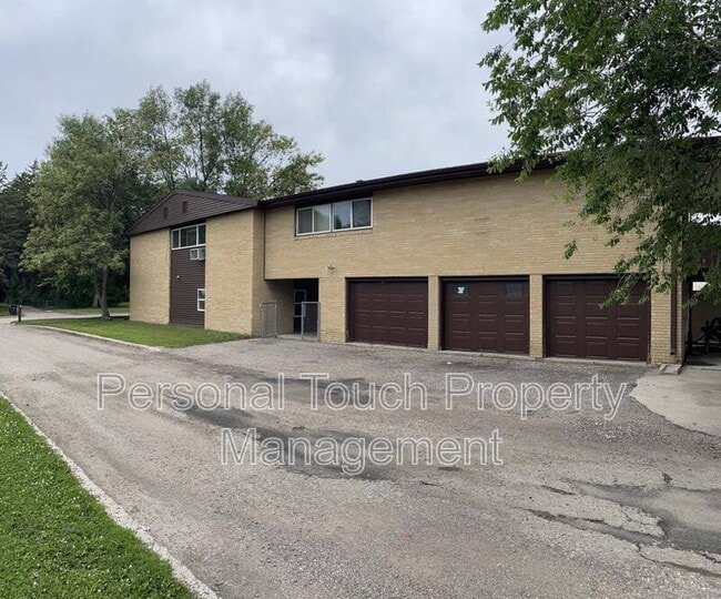Building Photo - 1824 14th St S