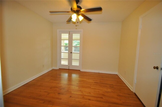 Building Photo - 519 Vern Dr