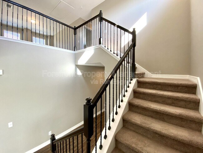 Building Photo - 1206 Ranch Falls