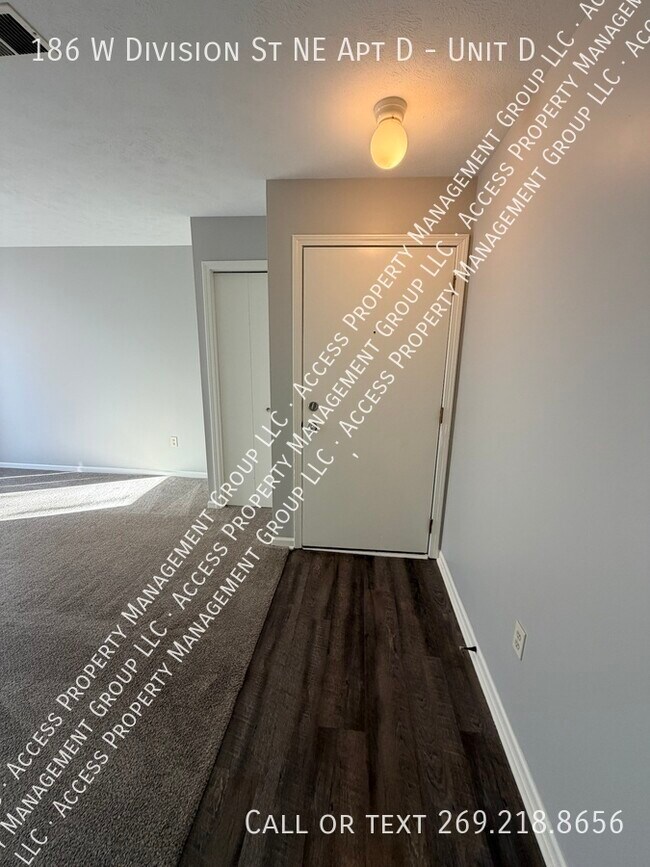 Building Photo - 186 W Division St NE