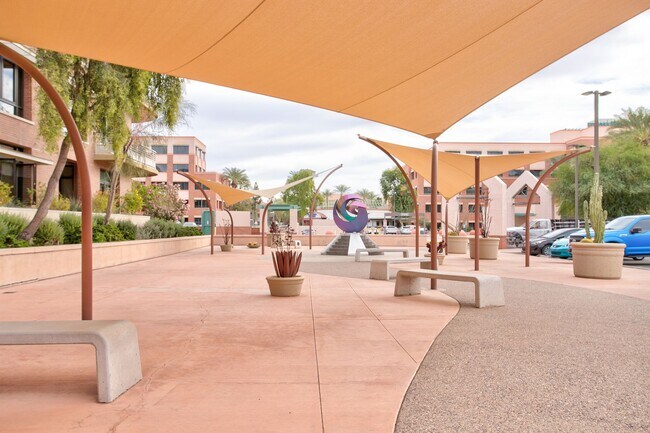 Building Photo - Heart of Old Town!!  Lofted Furnished Rental.  2 Parking Spots. Modern Living Resort!!  Front doo...