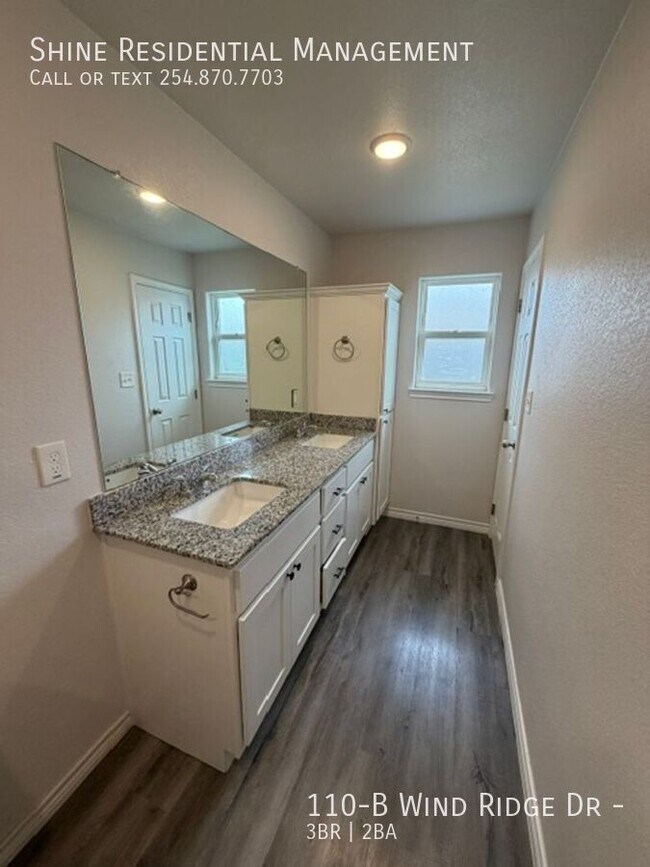 Building Photo - 110-B Wind Ridge Dr --
