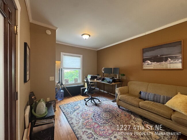 Building Photo - 1227 4th St NE