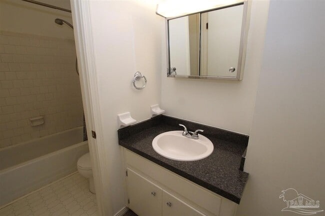 Building Photo - 6322 Harvard Ct