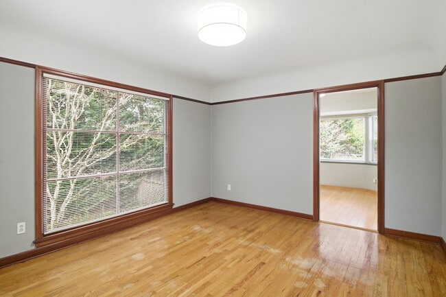 Building Photo - 8131 Veterans Dr SW