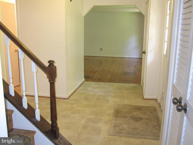 Building Photo - 7805 Ivymount Terrace