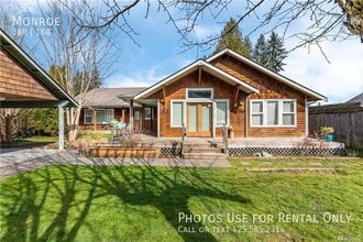 Building Photo - Monroe-
