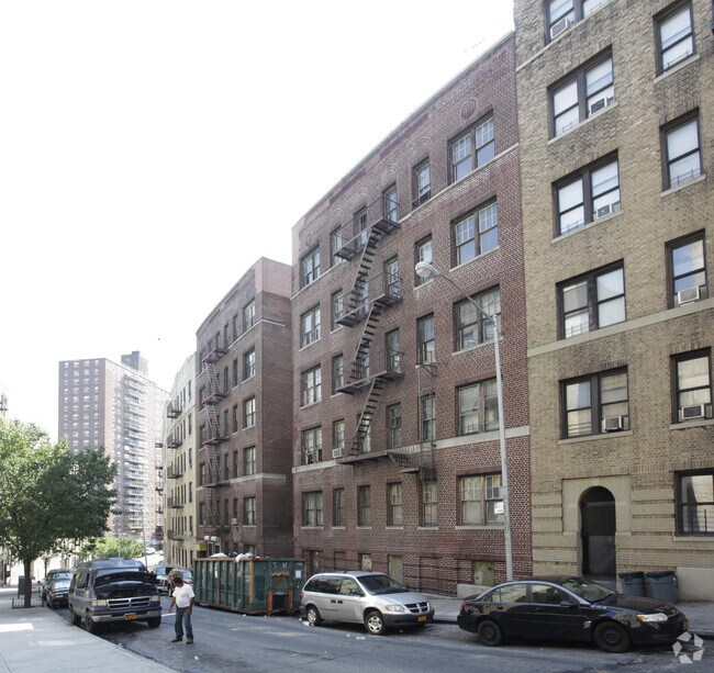 Primary Photo - 64 Wadsworth Terrace