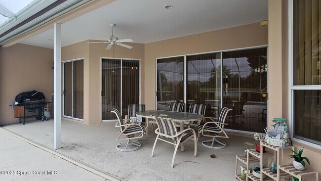 Building Photo - 7989 Bradwick Way