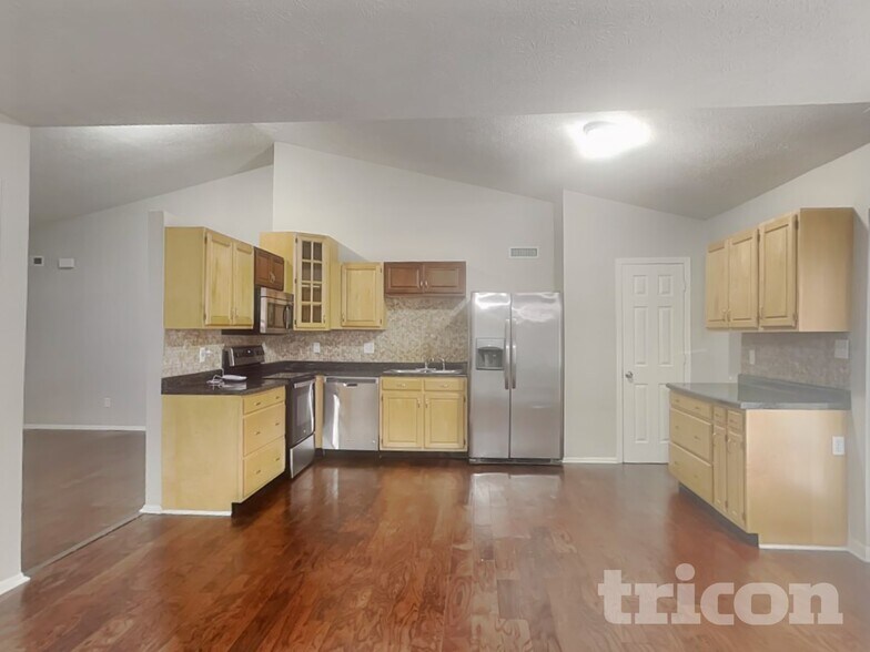 Building Photo - 3737 W 42nd Terrace