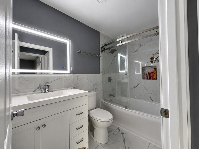 Building Photo - 116 Gant Cir