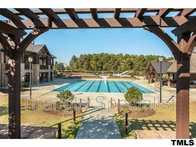 Building Photo - 8549 Quarton Dr