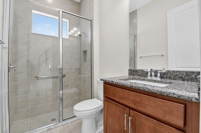 Building Photo - 15120 Wildwood Cir