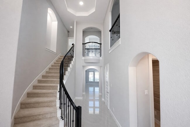 Building Photo - 2406 Trocadero Ln