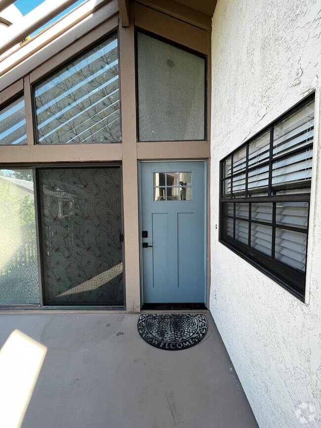 Building Photo - Newly Remodeled 1 bedroom in Laguna Hills!