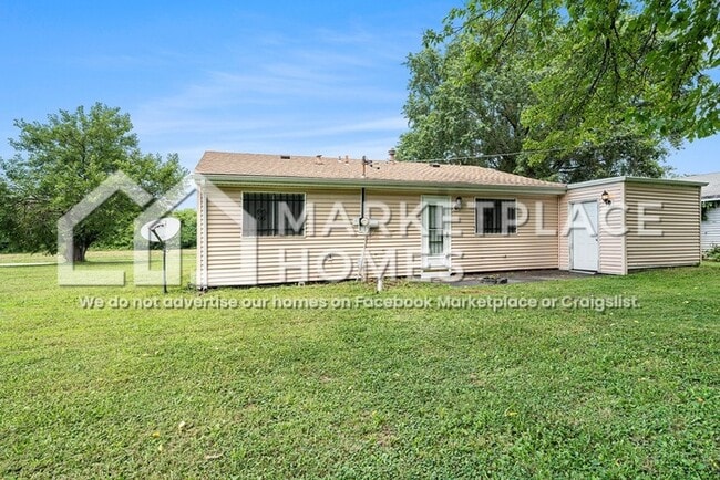 Building Photo - 4210 N Park Dr