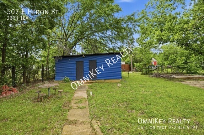 Building Photo - 507 E Heron St