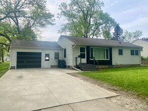 Building Photo - Now leasing for May 2026! Four Bed/Two Bath