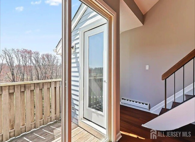 Building Photo - 1010 Aspen Dr