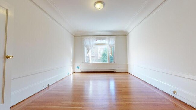 Building Photo - 601 Stockton St