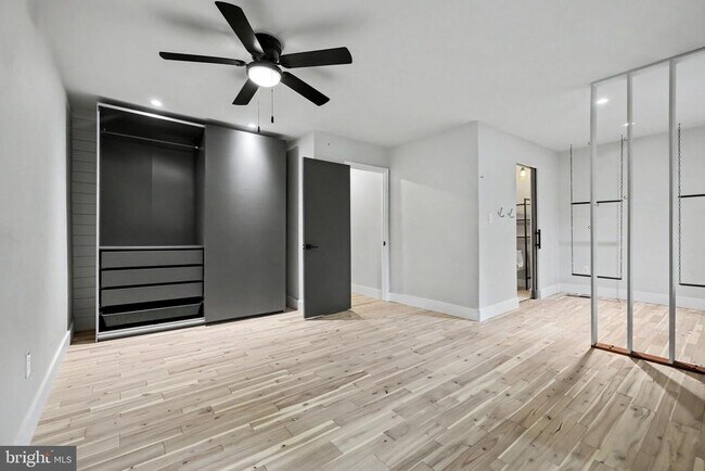 Building Photo - 2105 Glencourse Ln