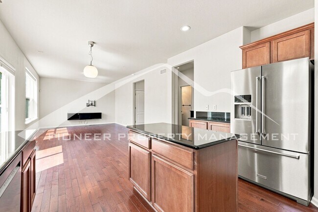 Building Photo - 6583 S Irvington Way