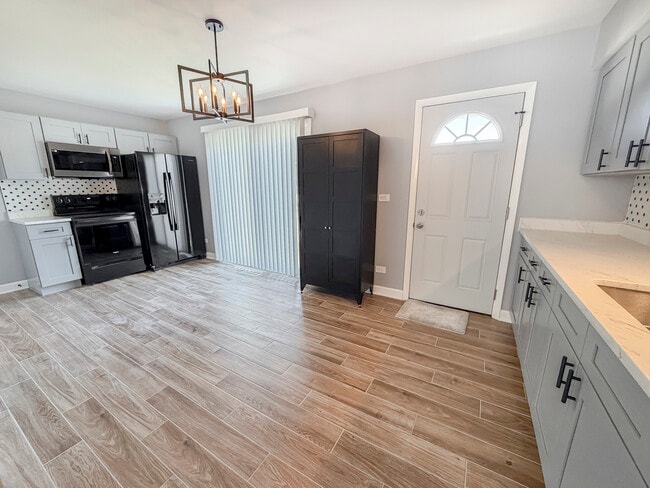 Building Photo - 213 Lafayette St