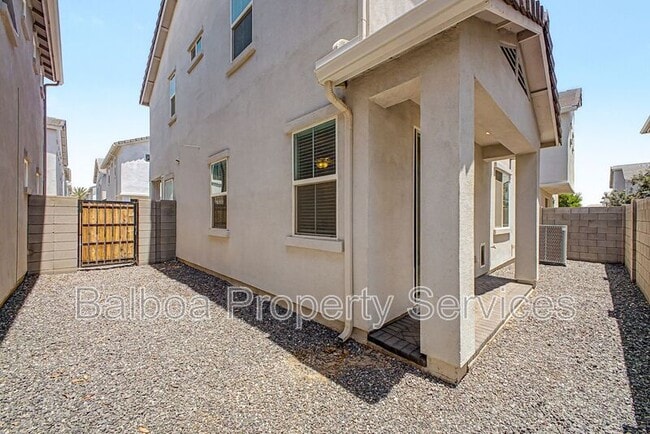 Building Photo - 5532 S Dillon Cir