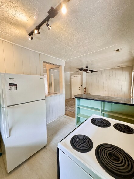 Building Photo - 7203 Porcher Dr