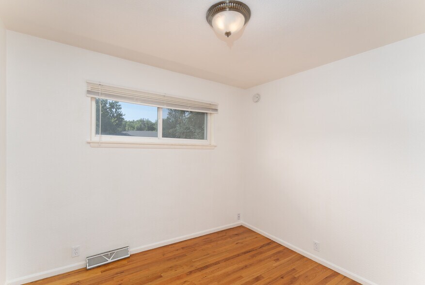 Building Photo - 1238 Janes Ln