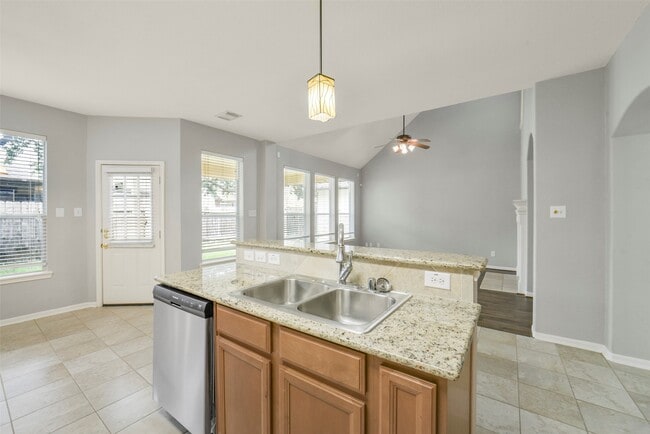 Building Photo - 21626 Shallow Glen Ln
