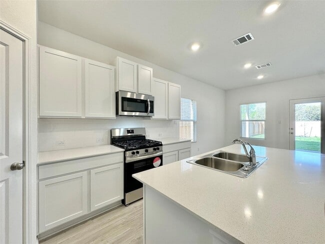 Building Photo - 1316 Acorn Oak Dr
