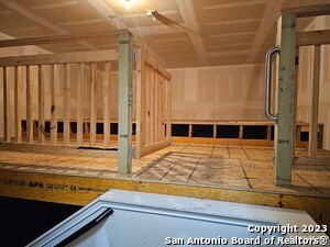 Building Photo - 12511 Loving Ml