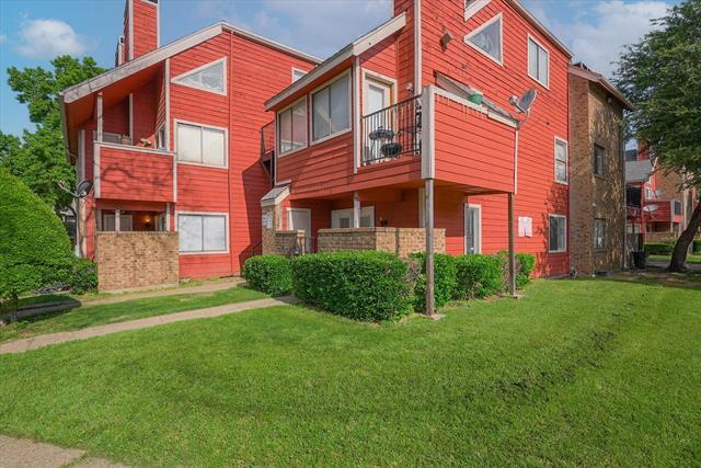 Building Photo - 9825 Walnut St