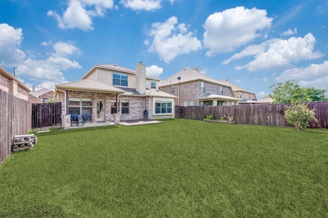 Building Photo - 2017 Sunny Side Dr