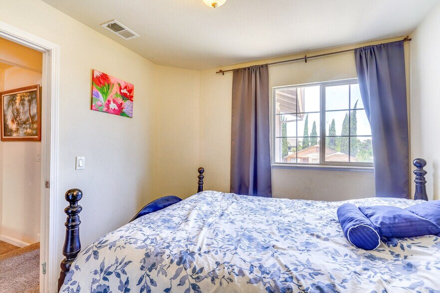 Building Photo - 110 Pasco Dr