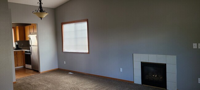 Building Photo - 429 S Jasper Ct