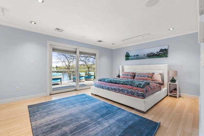 Building Photo - 37 Beverly Rd