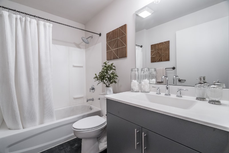 Building Photo - 3715 Main St