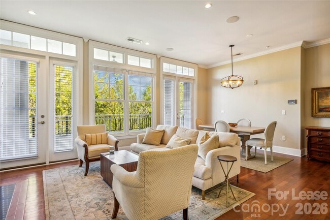 Building Photo - 5425 Closeburn Rd