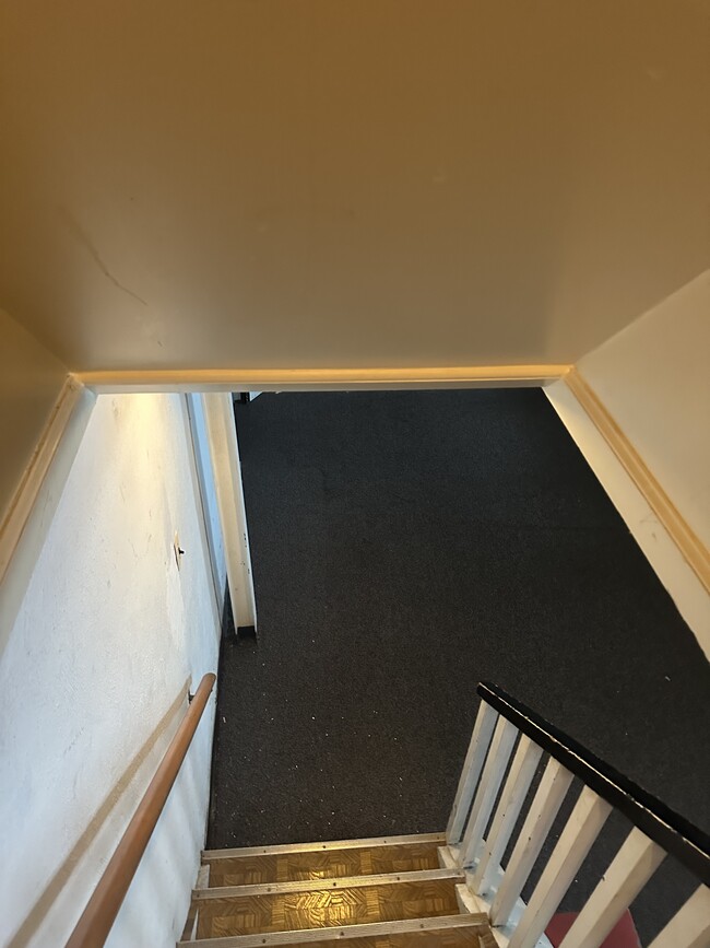 Building Photo - KenMoor
