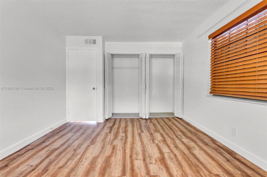 Building Photo - 2605 SW 73rd Way