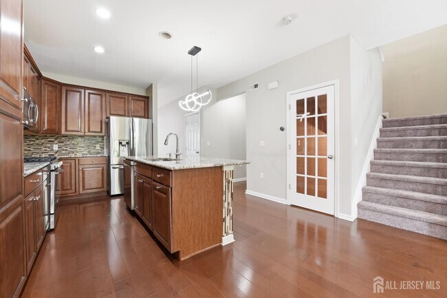Building Photo - 105 Pearce Ln