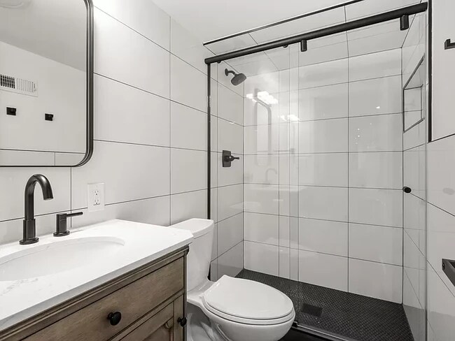 Building Photo - 4732 Stuart St