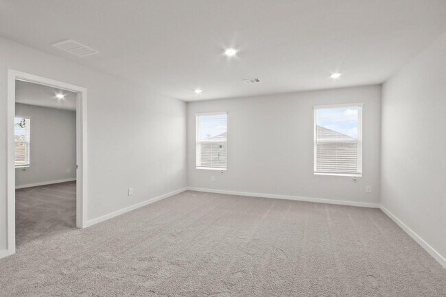 Building Photo - 496 Shoreview Dr