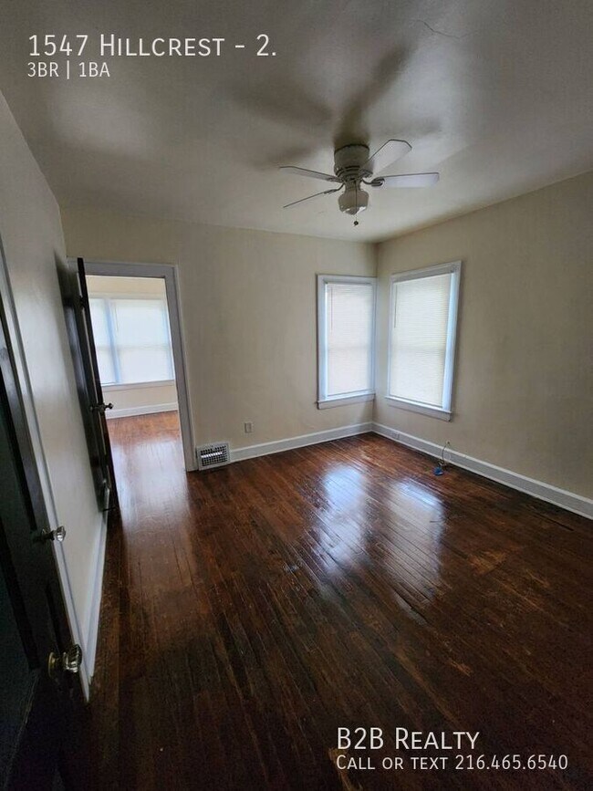 Building Photo - 1547 Hillcrest-2.